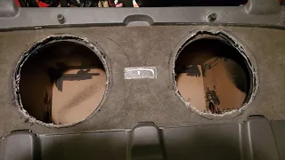 How to build a Chevy Avalanche midgate subwoofer box. THE FIRST EVER. 😁