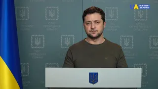 Зеленский: Оккупанты получают яростный отпор от украинцев