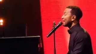 (HD) John Legend - All Of Me live Sydney Opera House 2014 18 12