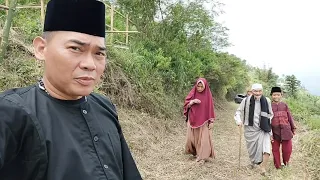 KH. YAZID BUSTHOMI CIJERUK GUNUNG SALAK