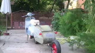 Vespa PX200e and trailer