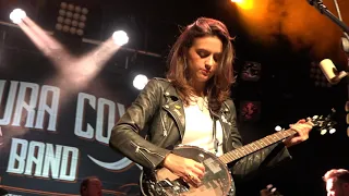 Laura Cox Band, 'Barefoot in the countryside', Remchingen, Kulturhalle, 17.10.2019