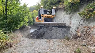 LIEBHERR 746 Dozer ile heyelan atma =7 #liebherr #bulldozer #dozer #işmakinaları #komatsu #keşfet