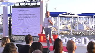 È il momento di cambiare barca (non di abbandonare la nave) | Filippo Ceragioli | TEDxForteDeiMarmi