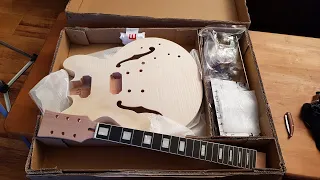 Coban Guitars ,   Gibson ES335 style d.i.y. guitar kit unboxing.