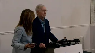 Watch: Sen. Mitch McConnell appears to freeze again during event in Kentucky