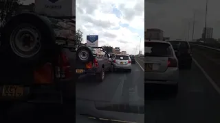 Miraa driver forcing space in thika road ... amazing driver🇰🇪🇰🇪 #shorts