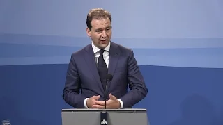 Integrale persconferentie vice-MP Asscher 8 juli 2016