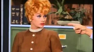 The Lucy Show |TV-1967| LITTLE OLD LUCY |S6E7