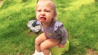 Funny Baby Videos That Will Brighten Your Day - Cute Baby Videos