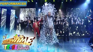 Team Vice-Amy pays tribute to manual laborers and PWDs | It's Showtime