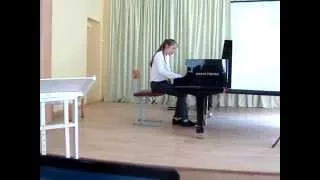 Настя Амелькина играет "Лунный вальс" Дунаевского