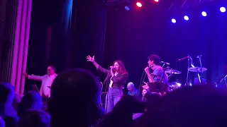 Kathryn Hahn and the Middle Aged Dad Jam Band | Shallow | Cleveland 9.18.23