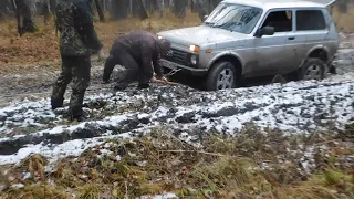 Две нивы 3д , рубилово в лесу , лёд и подмёрзшая земля вносят свои коррективы.  часть 2