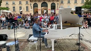 Evgeny Khmara - Element . Street piano performance