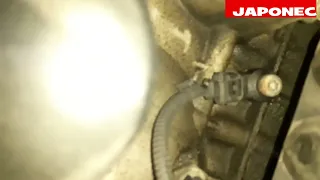 Mitsubishi Colt engine knock sensor location