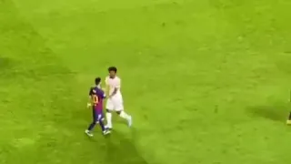 Messi saliendo de la derrota 8 a 2 frente al Bayer de Múnich 🥺