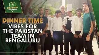 Dinner time vibes for the Pakistan team in Bengaluru 🥘 | PCB | MA2A