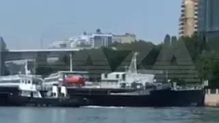 Столкновение двух кораблей в Ростове на Дону