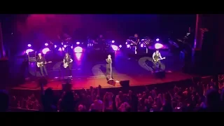 Bon Jovi - We Don't Run (London Palladium 2016)