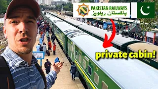 Our FIRST SLEEPER TRAIN in Pakistan (AC Business Green Line Lahore to Karachi) 🇵🇰