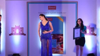 Urvashi Rautela Yamaha Fascino Miss Diva 2015 Miss Universe India gives award for Best EuropeanGlob