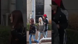 221125 뮤직뱅크 우아(woo!ah!) 출근 폰카직캠(fancam)