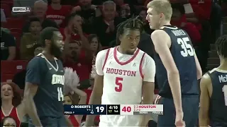 Jarace Walker vs  Oral Roberts (2 PTS 3 REBS 1 AST)