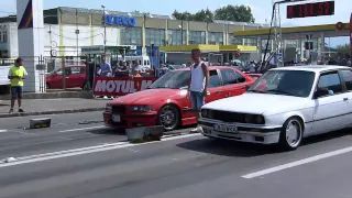 BMW E36 M3(3.2) vs BMW E30 2.8i