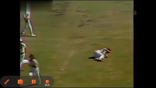 Dennis lillee bowling very quick in ashes 1974/75 1st test