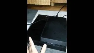 Ps4 turns on then off