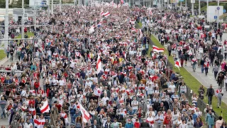 Weißrussland: Mehr als 100.000 Menschen protestieren erneut gegen Lukaschenko