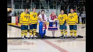 Канадские  хоккеисты вышли на игру в вышиванках и под казацкий марш