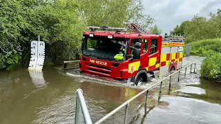 Storm cells causes local FLOODING || vehicles vs deep water || flood compilation