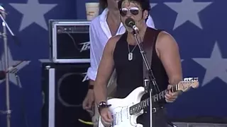 The Unforgiven, Bon Jovi, Willie Nelson, Joe Walsh - Suspicious Minds (Live at Farm Aid 1986)