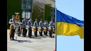 Military honours for the Ukrainian President Volodymyr Selensky