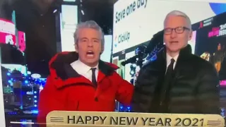 Andy Cohen speaks the truth about Mayor De Blasio live on New Years Eve