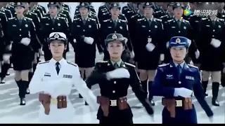 中国阅兵式，英姿飒爽的三军仪仗女兵出场，真是太震撼了_腾讯视频