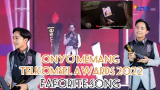 Tiba2 onyo nangis di Telkomsel awards 2022 pas di kabarin Ayah masuk rumah sakit lagi ..