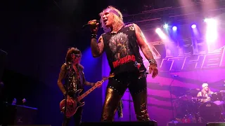 Steel Panther - Community Property; live! With Lexxi Foxx (2021)