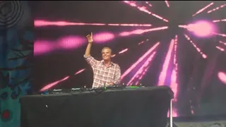 Avicii - Enough Is Enough (Don’t Give Up On Us) @ Identity Festival DC 2011 [Unreleased HQ]