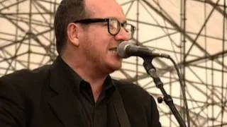 Elvis Costello - (I Don't Want To Go To) Chelsea - 7/25/1999 - Woodstock 99 East Stage (Official)