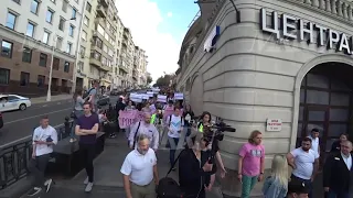 Феминистки приняли участие в несогласованной акции в центре Москвы