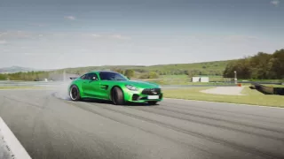 2018 Mercedes-AMG GT R - Trailer