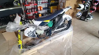 Husqvarna Te300i 2021 Unboxing Zsoltival.