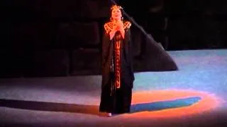 Nadya Serdyuk as Amneris - Verdi Aida - Judgment scene (2)