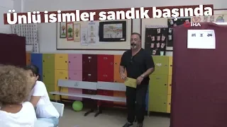 Cem Yılmaz “Hadi Eyvallah” Diyerek Oy Zarfıyla Kapıya Yöneldi