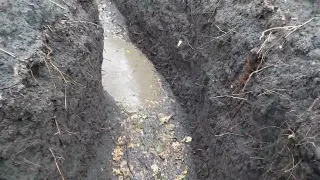 Дождь в окопах. Лужи и грязь. Осень на войне