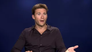 Scott Eastwood plans to pursue directing like his dad