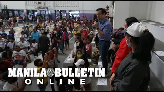 Aksyon Demokratiko greet locals at the Meycauayan People’s Market in Bulacan